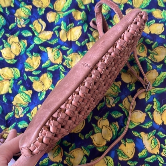 Brand New Passport to India Genuine Leather Woven Zipper Vintage Crossbody Purse - Picture 8 of 15